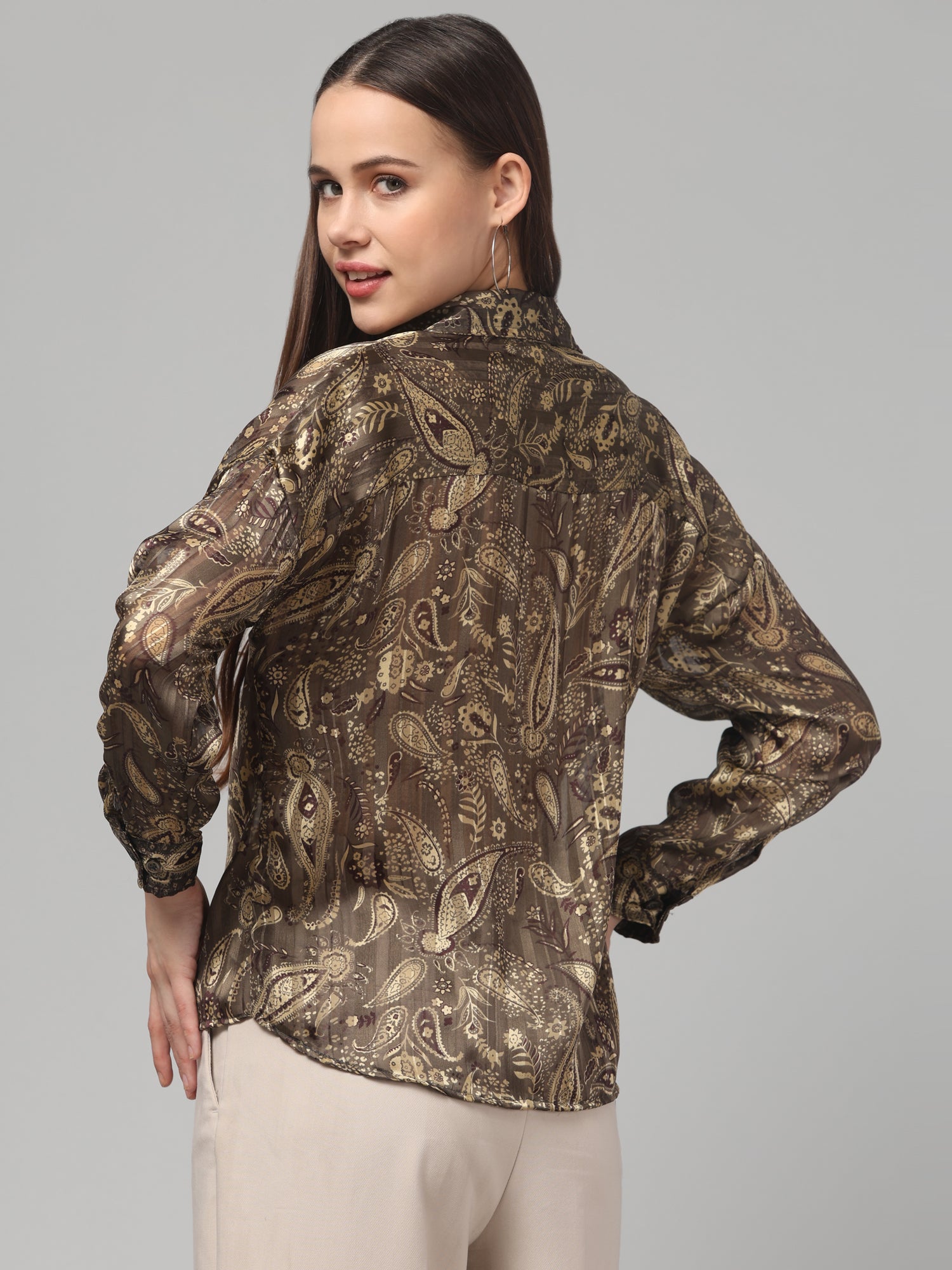 Elegant Paisley Print Cropped Shirt